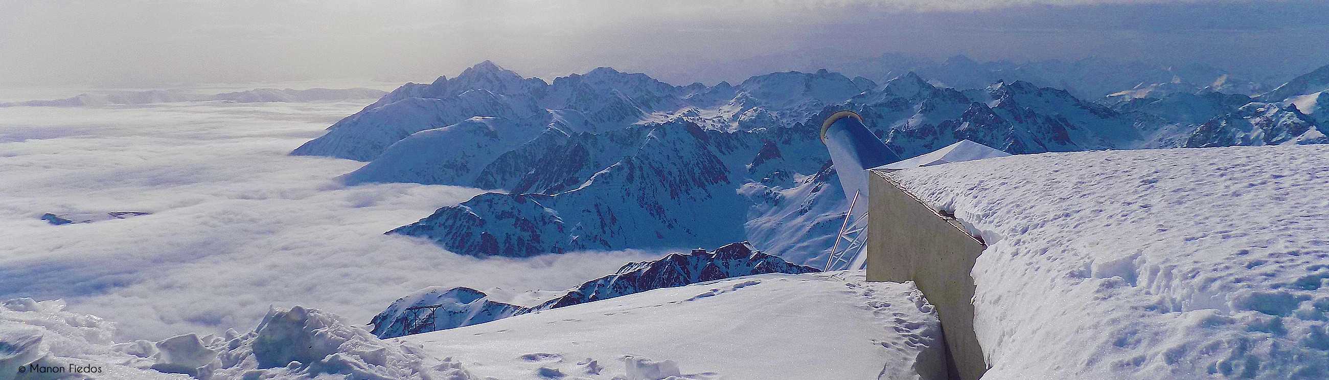 Landscape seen from the Pic du Midi by Manon Fiedos